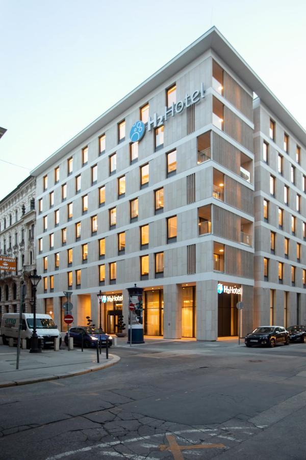 H2 Hotel Budapest Esterno foto