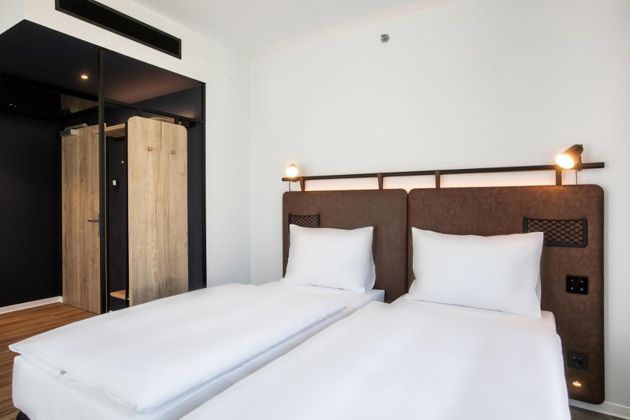 H2 Hotel Budapest Esterno foto