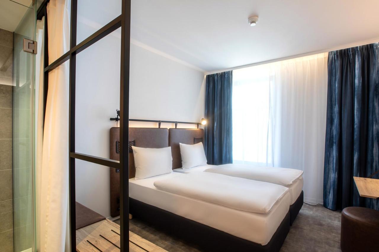 H2 Hotel Budapest Esterno foto